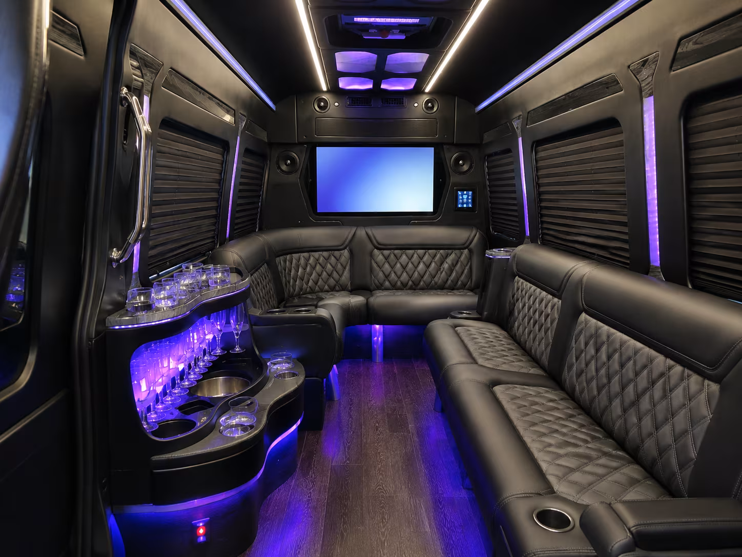 avondalecharterbuscompany com makes finding grand canyon sedona and tucson group transportation simple