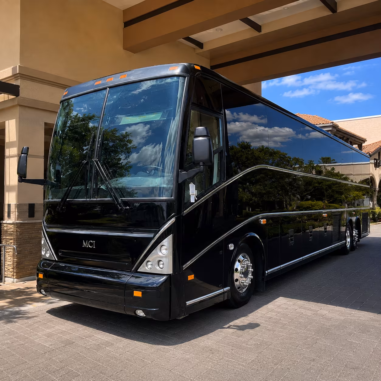 corporate airport transfers between avondale and phoenix sky harbor