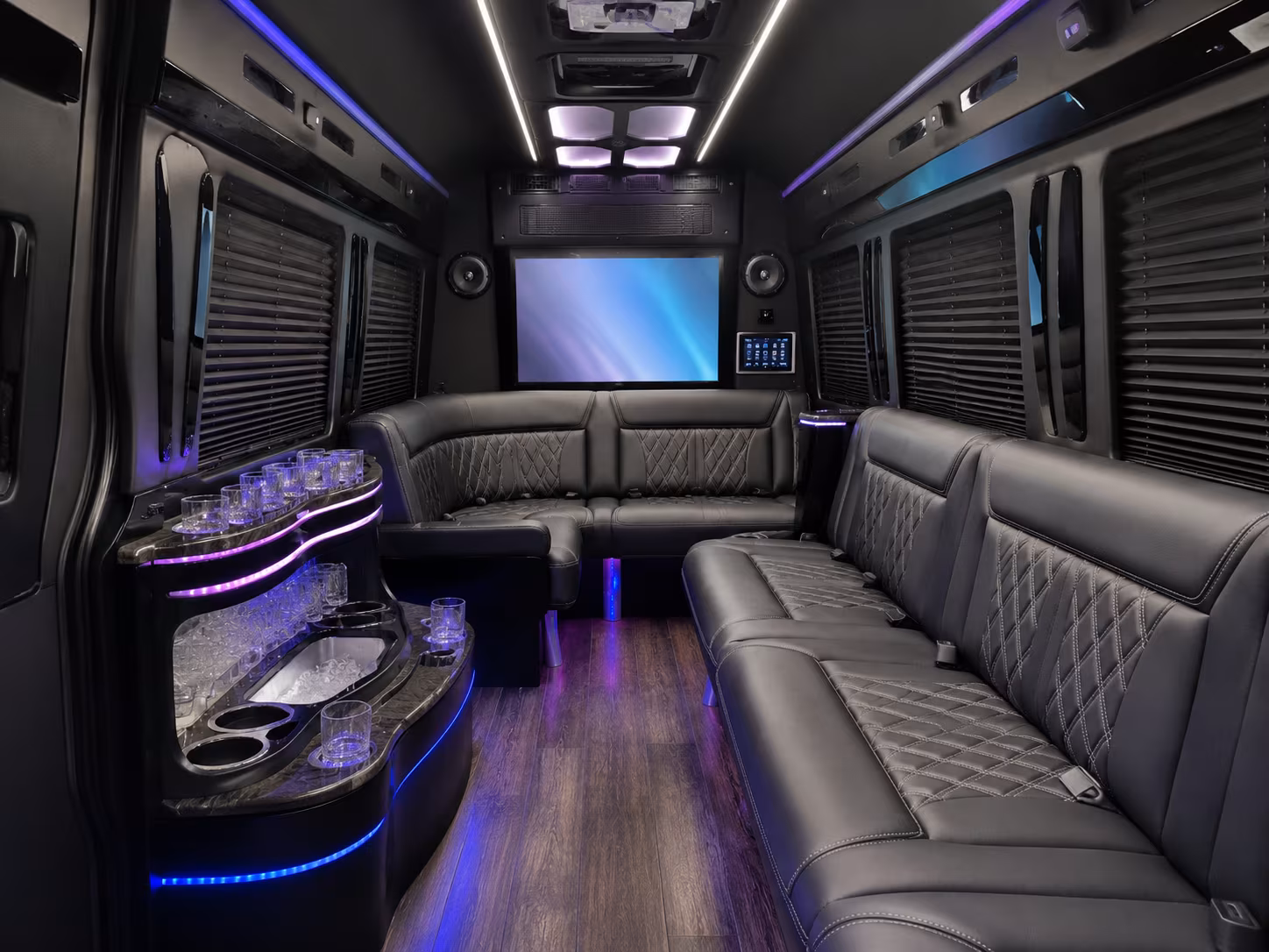 prom night at the renaissance glendale or desert diamond your bus is ready